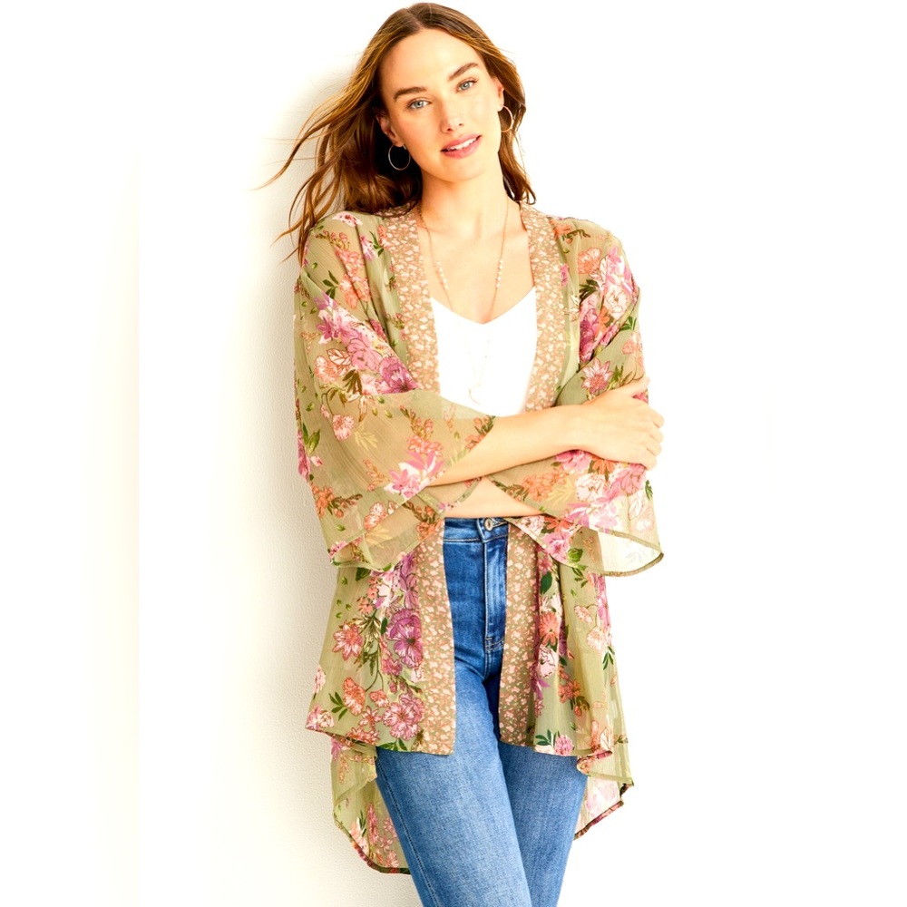 Women’s Floral Border Kimono Size Small *NWOT*
